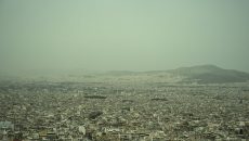 Αφρικανική σκόνη: Υψηλές συγκεντρώσεις στη Νότια Ελλάδα – Νέο κύμα τις πρώτες μέρες του Απριλίου
