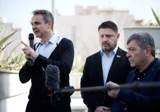 Μητσοτάκης από Ασπρόπυργο: Νούμερο ένα ζήτημα η ακρίβεια – Τάζει ξανά παρεμβάσεις
