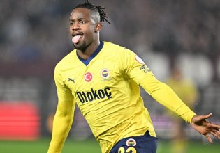 Ο Μπατσουαγί κράτησε όρθια την Φενέρμπαχτσε στη μάχη του τίτλου (3-2)