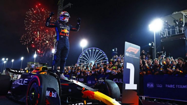 Κάνει… πλάκα ο Φερστάπεν: Νίκησε και στη Σαουδική Αραβία (pic)