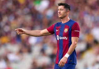 Λεβαντόφσκι: «Θα μείνω στην Μπαρτσελόνα»