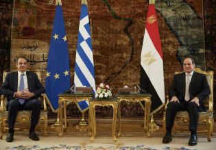 Στο Κάιρο σήμερα ο Μητσοτάκης – Βασικό θέμα στην ατζέντα το μεταναστευτικό