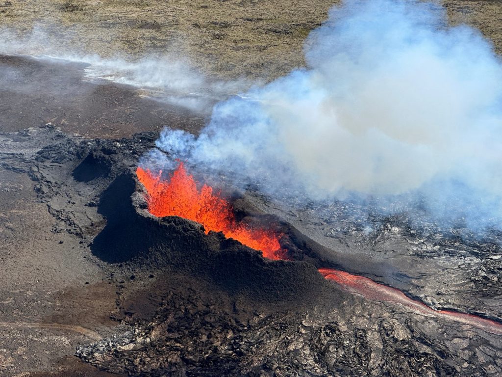 Ισλανδία: Δυσοίωνη πρόβλεψη μετεωρολόγων για το ηφαίστειο