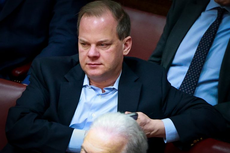 Καραμανλής: «Με κατηγορούν χωρίς κατηγορίες – Είμαι στη διάθεση των Αρχών»