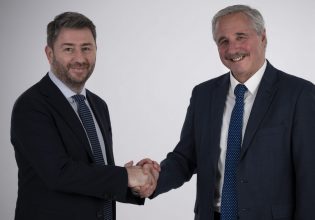 Επίσημα υποψήφιος με το ΠΑΣΟΚ ο πρώην υπουργός Γιάννης Μανιάτης