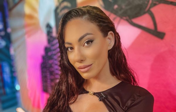 Η Ευρυδίκη Βαλαβάνη είναι η αποψινή καλεσμένη του «Night Out» με τον Θεοχάρη Ιωαννίδη