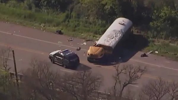 Τέξας: Νήπιο σκοτώθηκε σε τρομερό τροχαίο με σχολικό λεωφορείο – 2 νεκροί και 40 τραυματίες