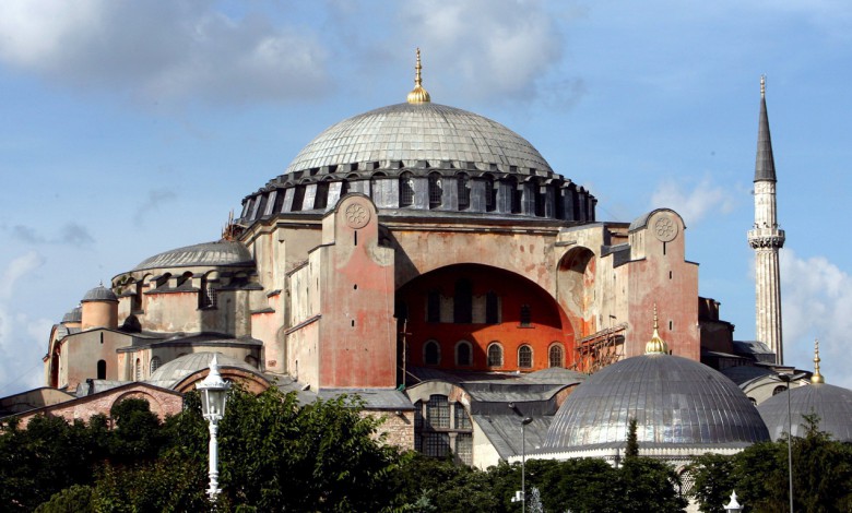 Τούρκοι για Αγία Σοφία: Οιωνός το ότι ξανάγινε τζαμί – «Θα φτάσουμε ως την Ιερουσαλήμ»