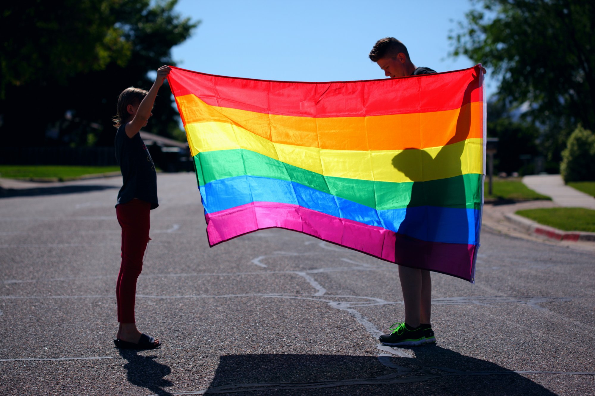 Η πρώτη ληξιαρχική εγγραφή παιδιού γκέι ζευγαριού - Αποκτήθηκε από παρένθετη μητέρα στο εξωτερικό