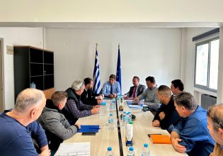 Συνάντηση Αυγενάκη με κτηνοτρόφους της Αταλάντης για την ευλογιά στα αιγοπρόβατα