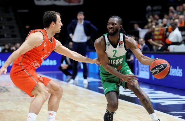 Η ΚΑΕ Ολυμπιακός πήρε θέση για τον Κίναν Έβανς