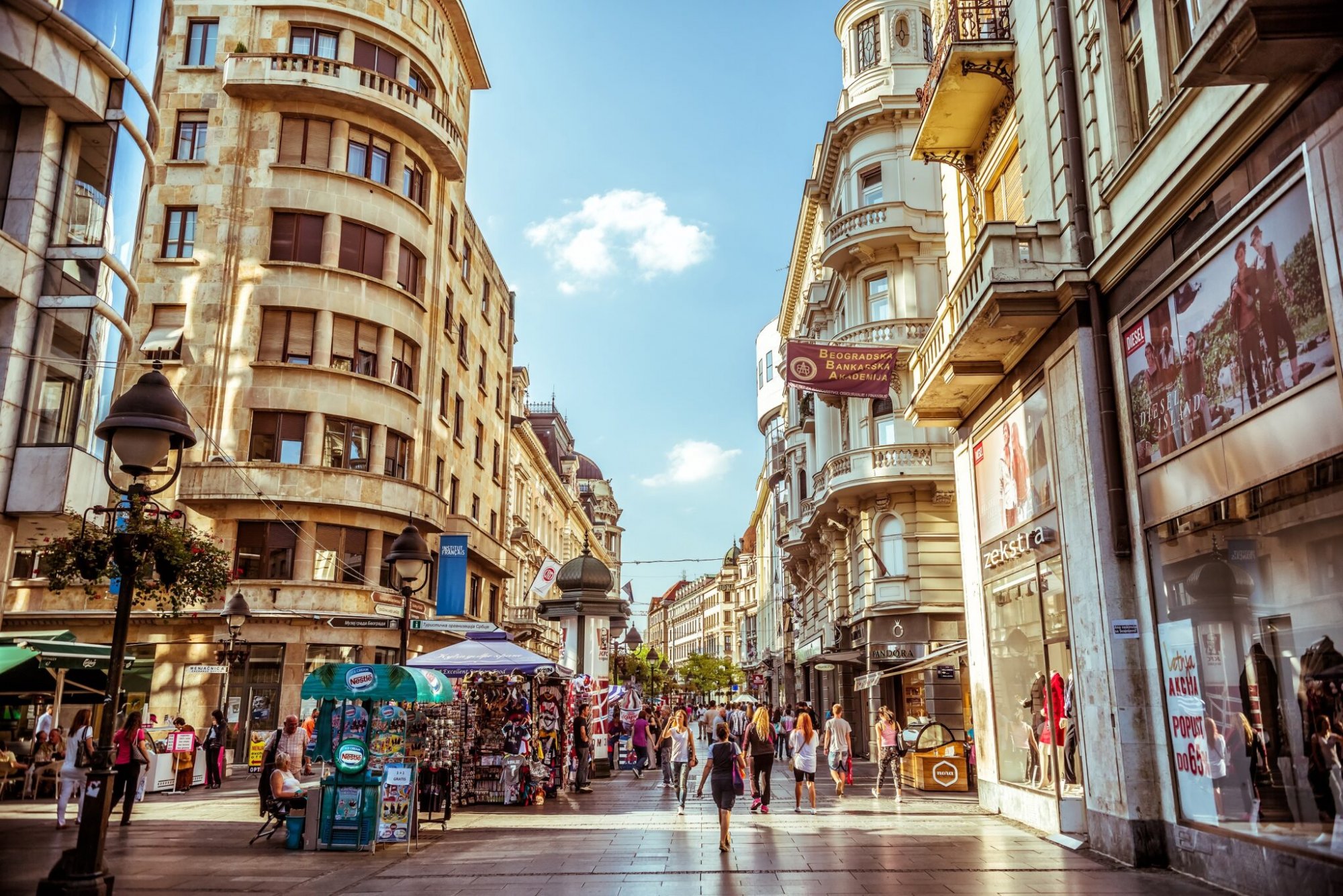 Ακίνητα: Πιο φθηνά στην Ελλάδα από το Βελιγράδι