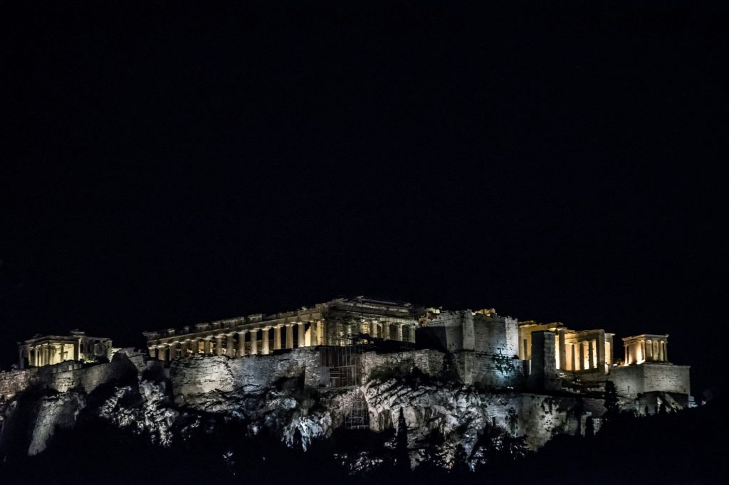 Περιφέρεια Αττικής: Το βράδυ της Κυριακής φωτίζει τον Αθηναϊκό ουρανό