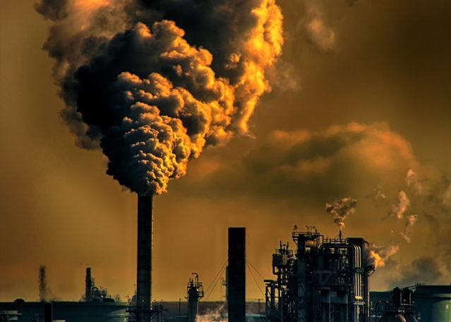 Φόβοι για εκατομμύρια θανάτους έως το 2100 - Οι κίνδυνοι των εκπομπών από ορυκτά καύσιμα