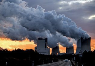 Διεθνής Οργανισμός Ενέργειας: Νέο ρεκόρ κατέγραψαν το 2023 οι παγκόσμιες εκπομπές CO2