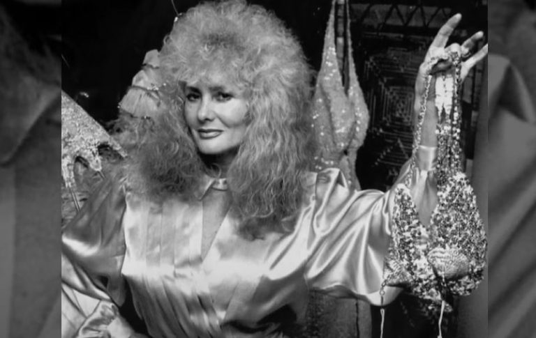 Carol Doda, η θρυλική στριπτιζέζ του Σαν Φρανσίσκο – Απελευθερωμένη ή θύμα εκμετάλλευσης;