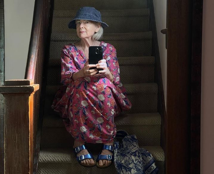 H 70χρονη «αναμορφωμένη influencer» δίνει στιλιστικές συμβουλές για το «υπόλοιπο της ζωής»
