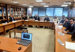 Πώς εκπαιδεύει η Ελλάδα τους διπλωμάτες της – Τι αλλάζει στη Διπλωματική Ακαδημία