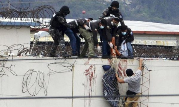 Ισημερινός: Τουλάχιστον 1 νεκρός και 4 τραυματίες από την εξέγερση στη φυλακή της Γουαγιακίλ