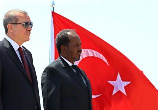 Τουρκία: Από τη Γαλάζια Πατρίδα στην κατάκτηση της Αφρικής με drones, στρατιωτικά οχήματα και βάσεις (χάρτες)