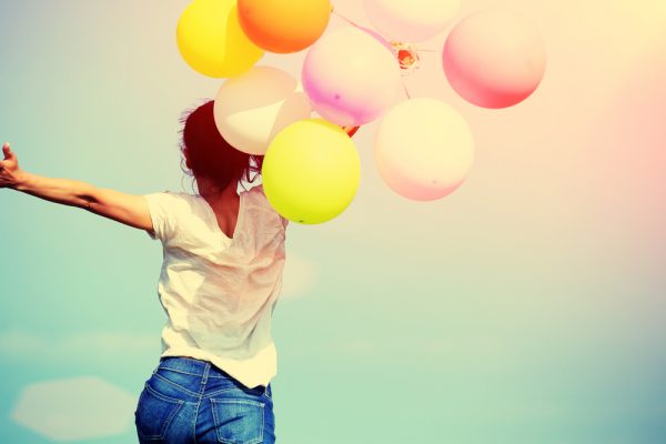Ευτυχία: 5 λόγοι που δεν αφήνουμε τον εαυτό μας να τη νιώσει