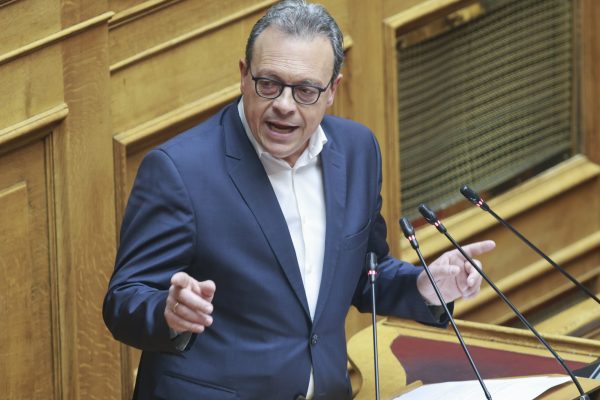 ΣΥΡΙΖΑ: Προκαταρκτική για τον Κώστα Αχ. Καραμανλή με αίτημα παραπομπής στη Δικαιοσύνη