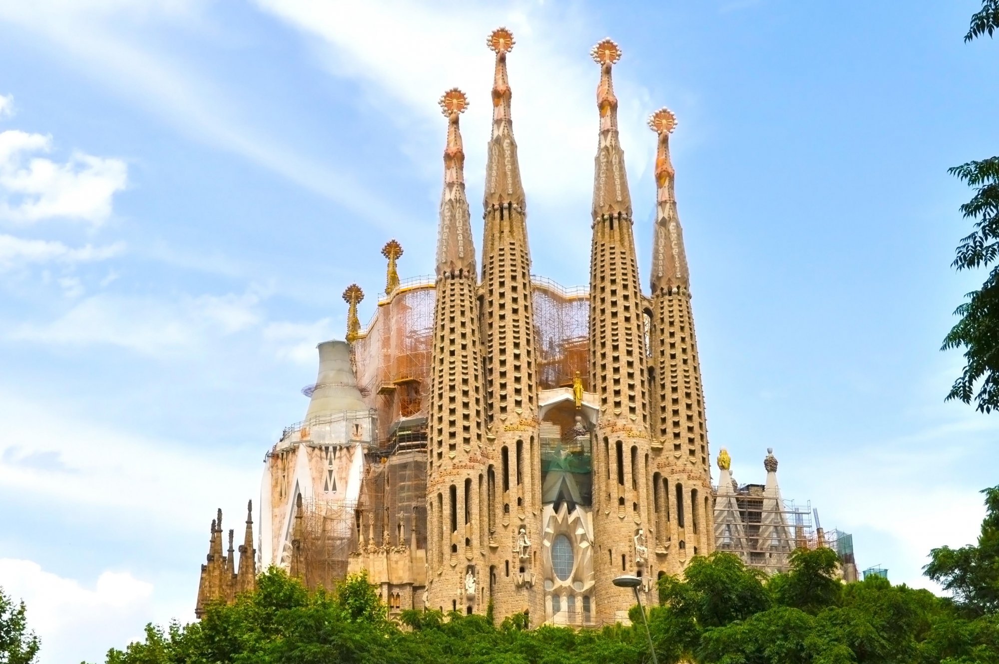 Σαγράδα Φαμίλια: O καθεδρικός ναός στην Βαρκελώνη θα ολοκληρωθεί το 2026