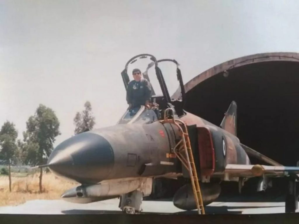 Αντιπτέραρχος ε.α Κωνσταντίνος Ιατρίδης: Πώς κατάφερε να σωθεί πριν από 40 χρόνια από φλεγόμενο αεροσκάφος