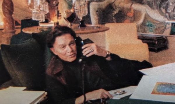 Ο Αλέξανδρος Ιόλας μοίραζε Cartier ρολόγια στους φίλους του σαν γλυκά