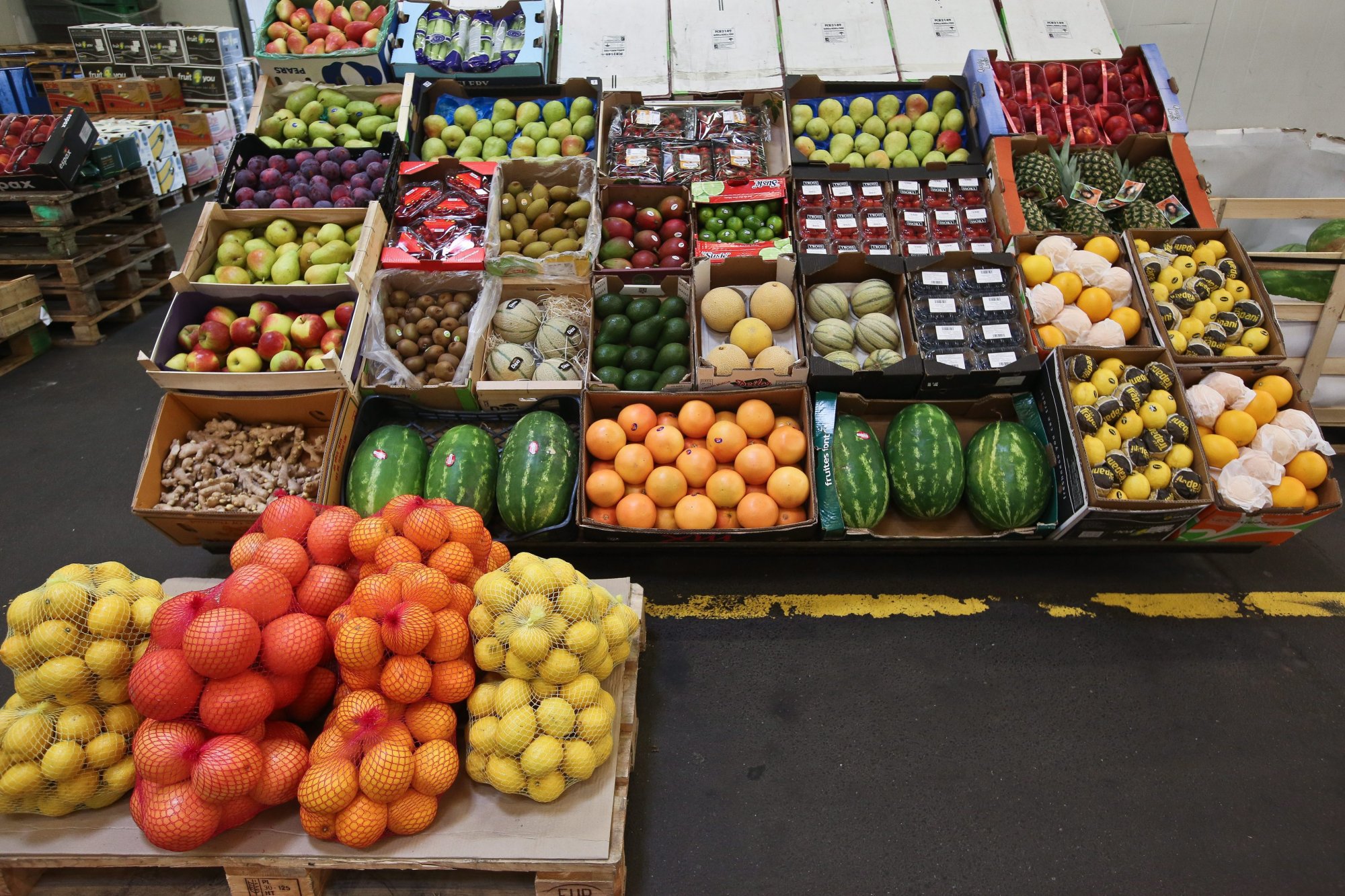 Ακρίβεια: Στα ύψη οι τιμές σε φρούτα και λαχανικά -  Η δαιδαλώδης διαδρομή από το χωράφι στο ράφι
