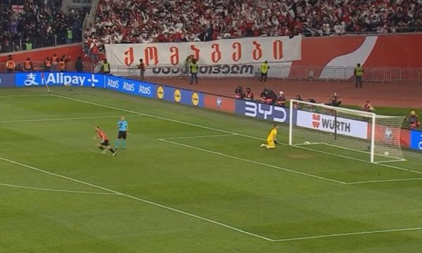 Η «ρώσικη ρουλέτα» των πέναλτι: Αστόχησαν Γιακουμάκης και Μπακασέτας (vid)