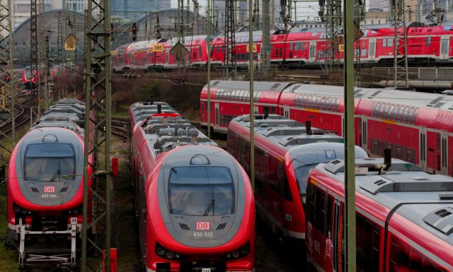 Γερμανία: Νέες απεργίες στους σιδηρόδρομους και στη Lufthansa