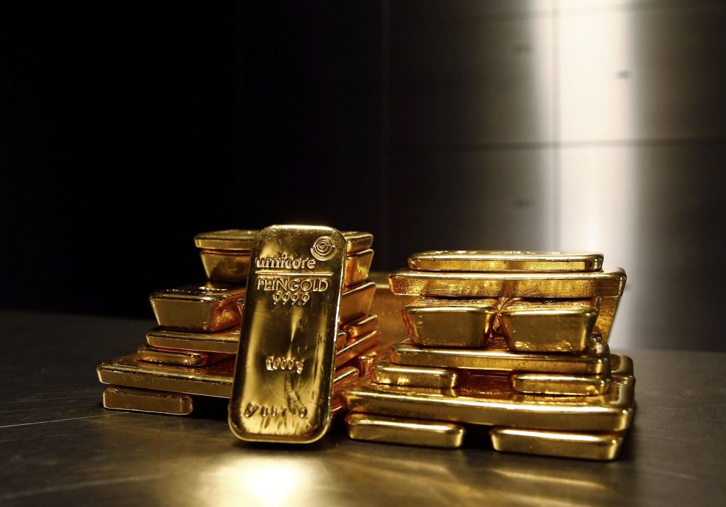 Με σπασμένα φρένα ο χρυσός – Η φρενίτιδα οδηγεί την τιμή πάνω από τα 2.300 δολ/ουγγιά