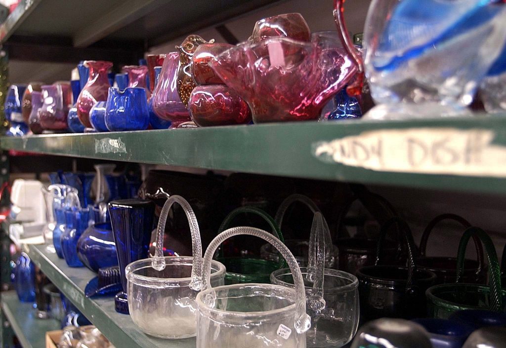 ΓΣΕΕ: Όχι στο κλείσιμο του εργοστασίου υαλουργίας «Γιούλα» στο Αιγάλεω