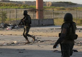 Αϊτή: Οι ΗΠΑ καλούν τους υπηκόους τους να φύγουν το συντομότερο δυνατόν – «Μεγάλη ανησυχία»