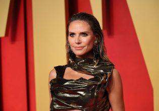 Η Χάιντι Κλουμ έβαλε φωτιά στο Instagram με μια γυμνή φωτογραφία