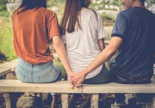 ΗΠΑ: Υποπτευόταν ότι ο σύζυγός της την απατά – Τον τσάκωσε με τη βοήθεια ραδιοφωνικής εκπομπής