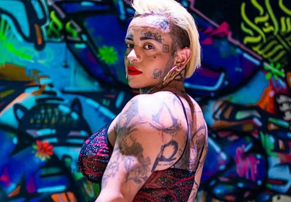 Μυστήριο με τον θάνατο γνωστής influencer και αρσιβαρίστριας – Τι ερευνά η αστυνομία 