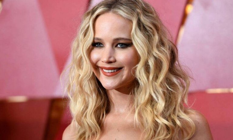 Τζένιφερ Λόρενς: Ποιο είναι το χειρότερο φιλί που έδωσε στο Χόλιγουντ 