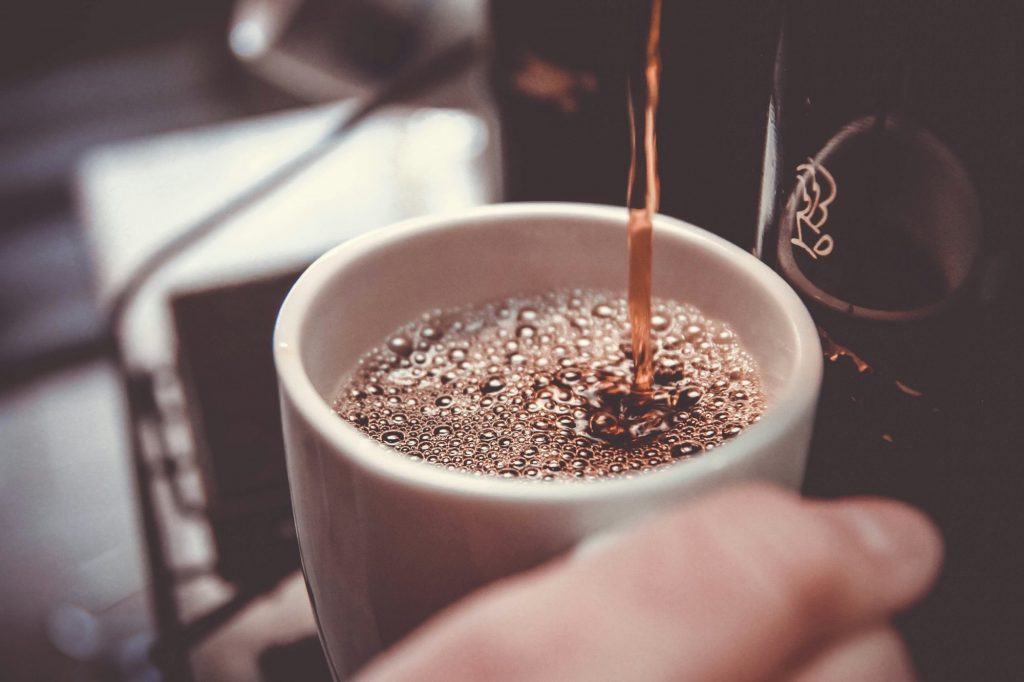 Η υπερκατανάλωση του καφέ μπορεί να προκαλέσει δηλητηρίαση – Τι πρέπει να ξέρετε