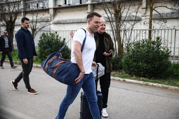 Στέφανος Κασσελάκης: Πρώτη νύχτα στο στρατό και το TikTok «φυλάει σκοπιά»