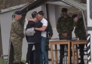 Στέφανος Κασσελάκης: Πέρασε την πύλη ο πρόεδρος του ΣΥΡΙΖΑ – Με δάκρυα στα μάτια οι συνεργάτες του