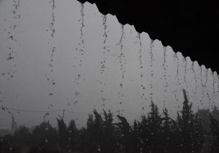 Καιρός: Αλλαγή σκηνικού με μπόρες και έντονες καταιγίδες