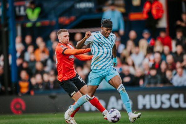 Ισοπαλία στο Λούτον, διατήρησε το +3 η Νότιγχαμ Φόρεστ (1-1)