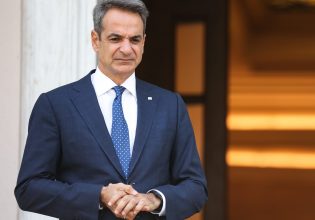 Διμέτωπη επίθεση της αντιπολίτευσης: Στο προσκήνιο «υπόθεση Ασημακοπούλου» και υποκλοπές