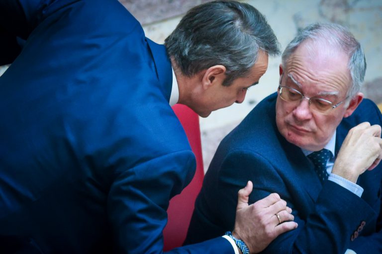 Άρση εμπιστοσύνης στην κυβέρνηση – Τι προβλέπει το άρθρο 84 του Συντάγματος