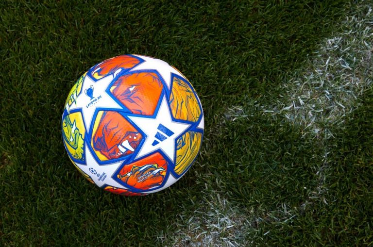 Ματσάρες σε Βαρκελώνη και Λονδίνο με φόντο τους «8»