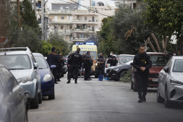 Νίκαια: Ιδιόχειρο σημείωμα είχε αφήσει ο 64χρονος – Έμενε στο αυτοκίνητο όσες ημέρες ήταν στην Αθήνα