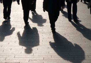 Η κοινωνία δεν έχει βρει ακόμη τον «Κανένα» που θα την εκπροσωπήσει