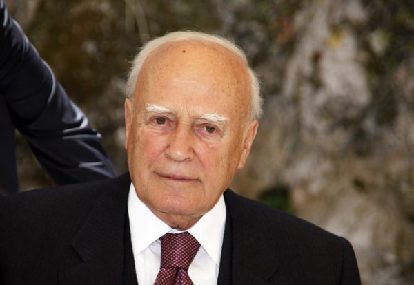 Κάρολος Παπούλιας: Ταξίδι συγκινήσεων